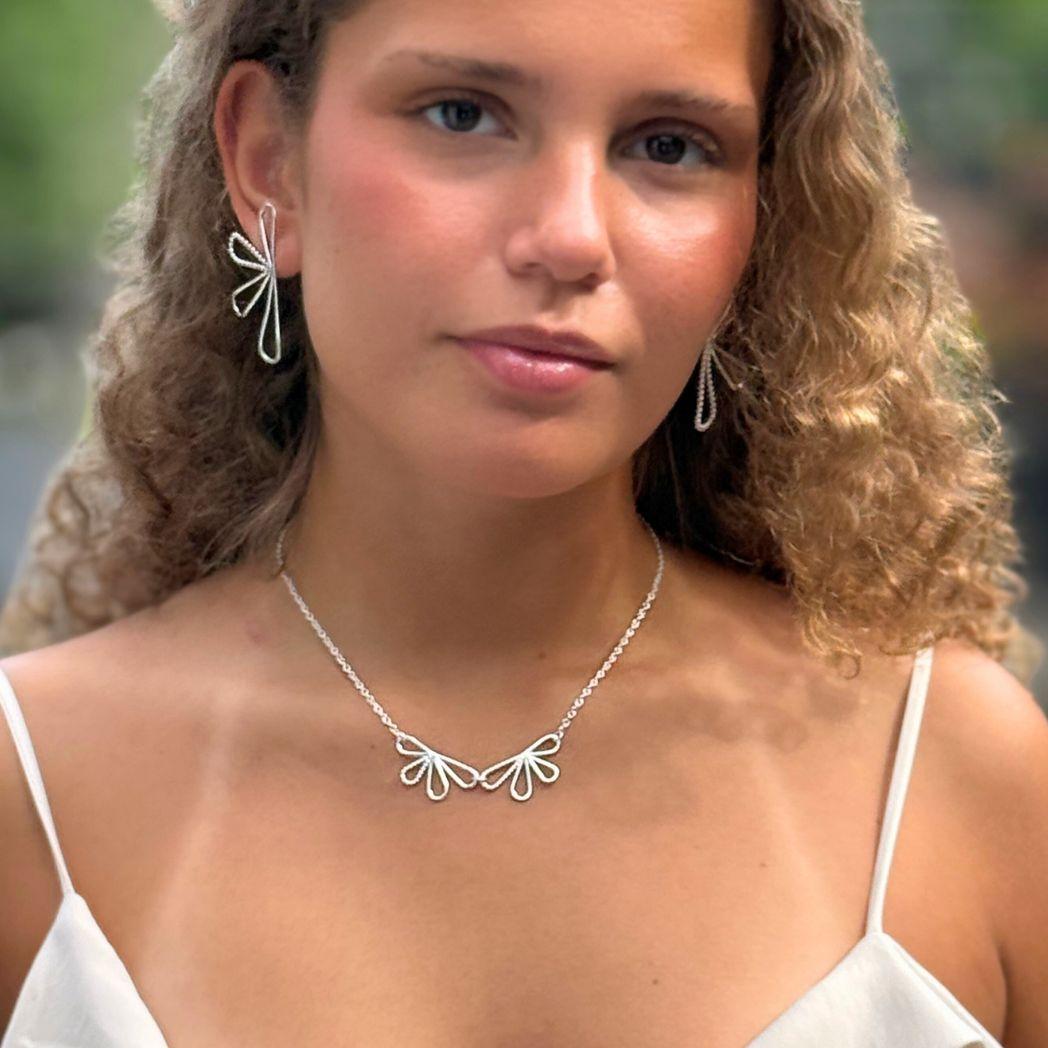 Bloom halsband i silver