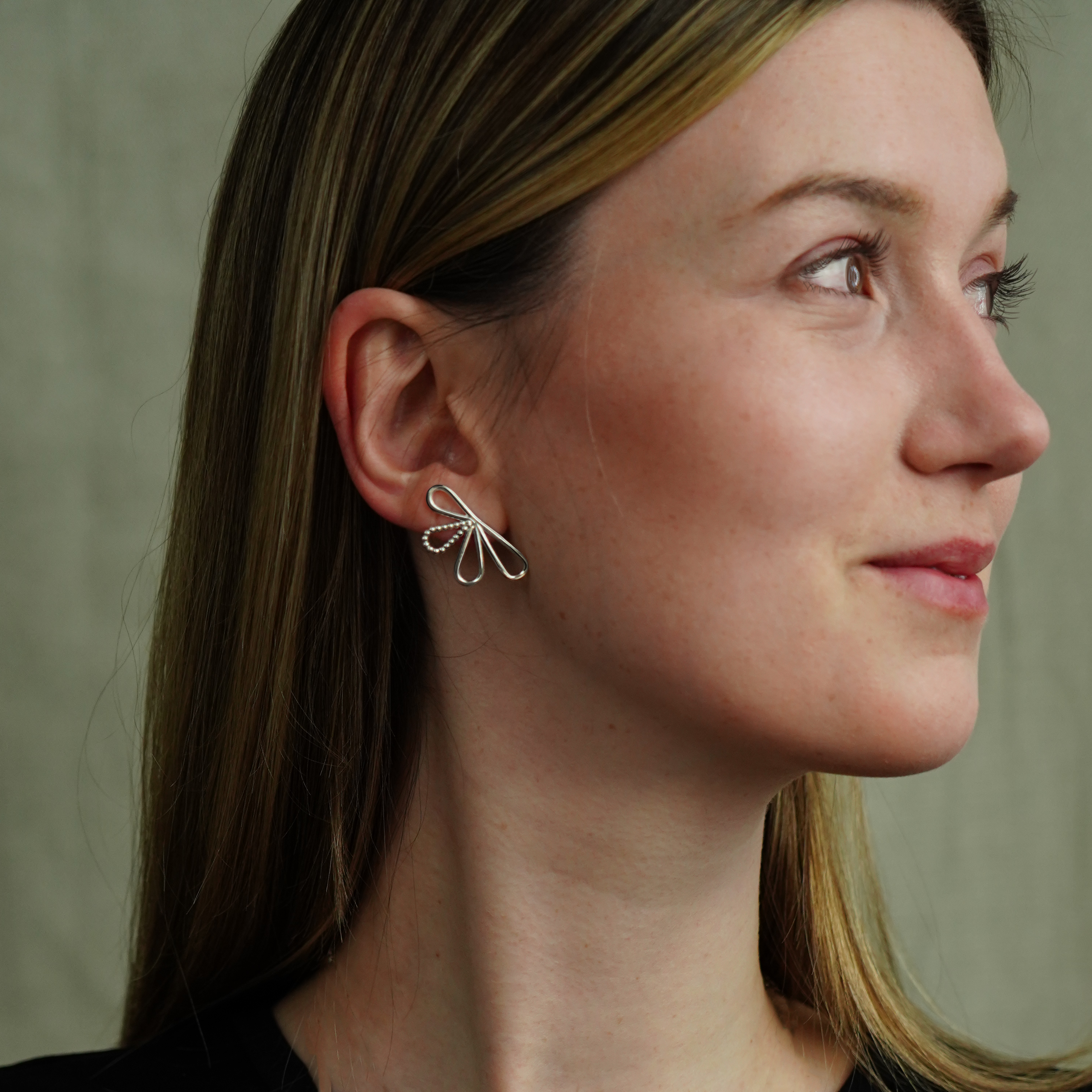 Bloom earring small - Silver