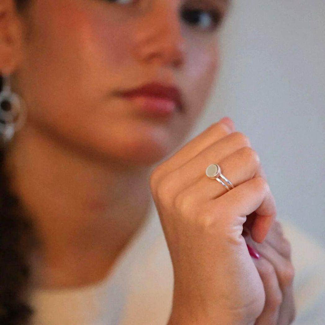 Silverring på söt modell 