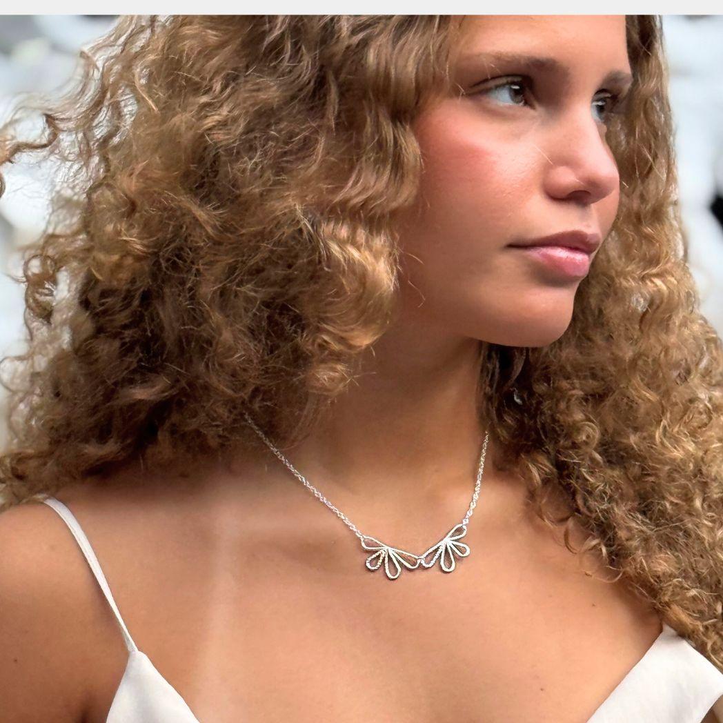 Bloom halsband i silver 
