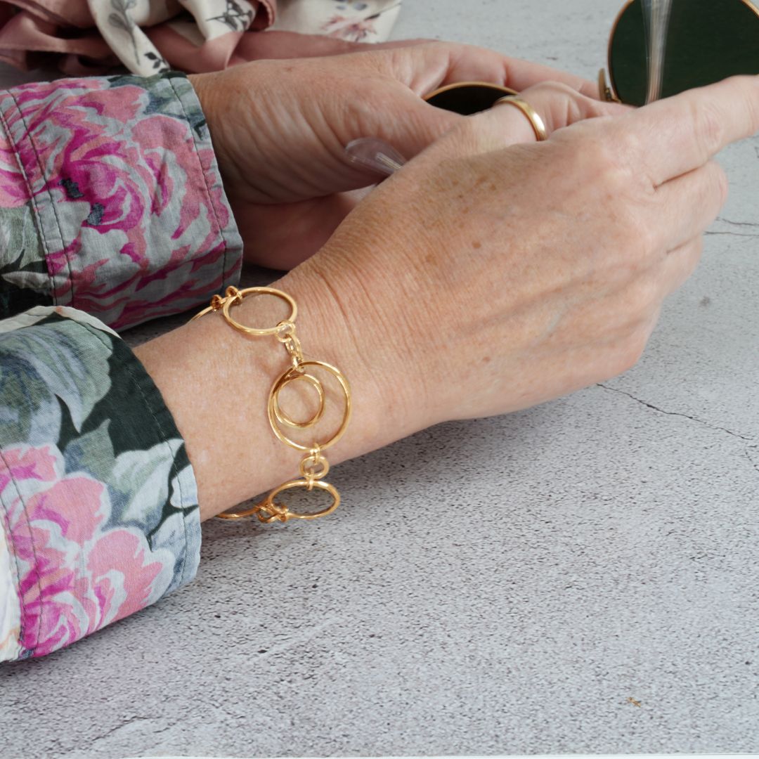 Modesty bracelet - gold