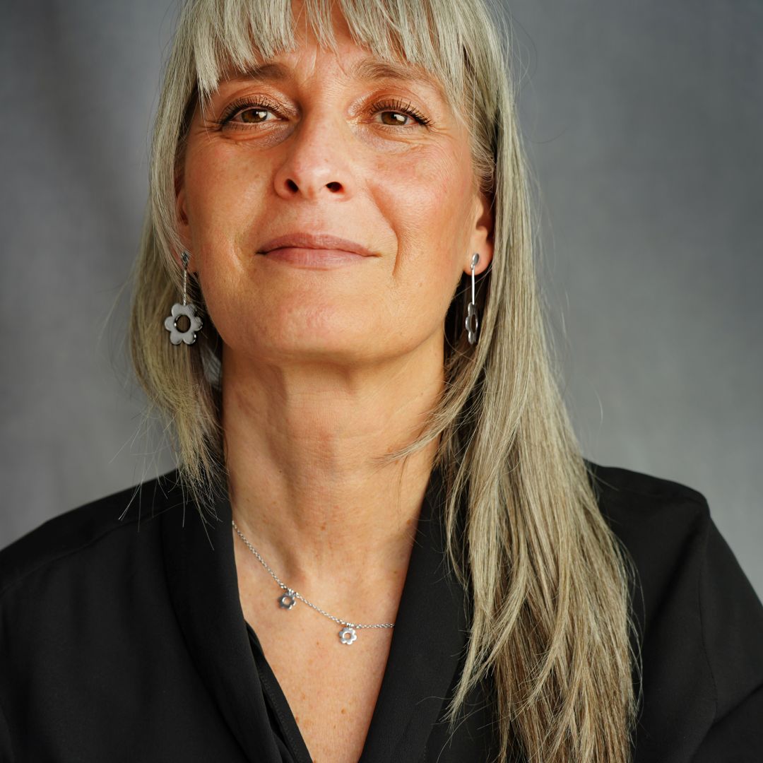 Daisy earring large - gold